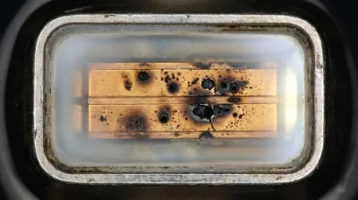 Upozorenje o prljavom staklu lasera